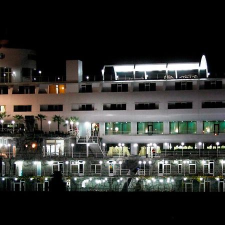 Cruise Hotel Tbilisi Exteriör bild