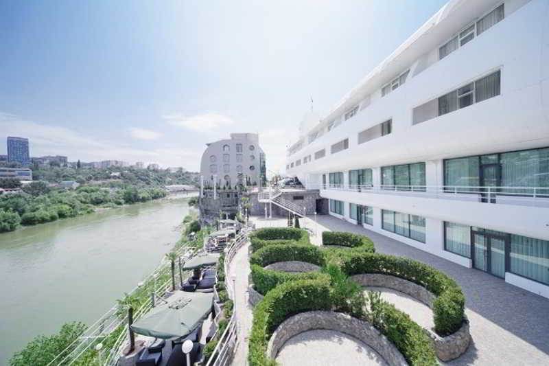 Cruise Hotel Tbilisi Exteriör bild